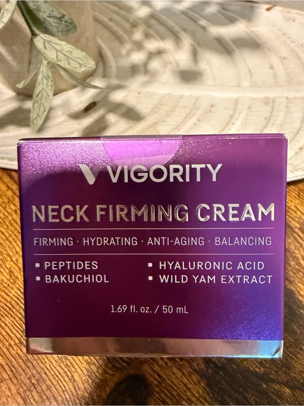 Vigority Neck Firming Cream - Purple Packaging